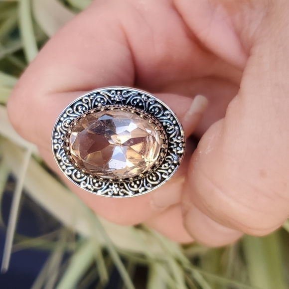 New Morganite Silver Statement Ring. - Picture 13 of 16
